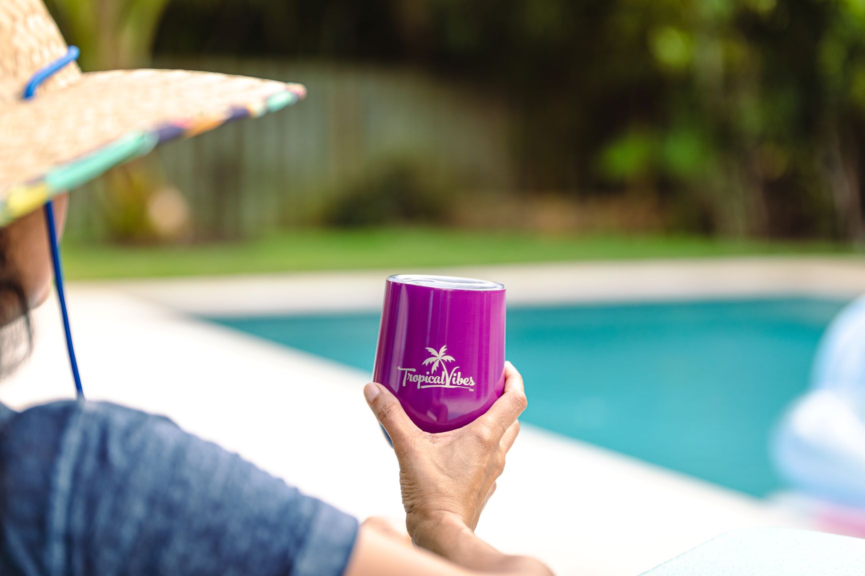 Tropical Vibes 12 oz Insulated Wine Tumbler with Lid, Double Wall Stainless  Steel Stemless Insulated Wine Glass, Violet – Tropical Vibes Company